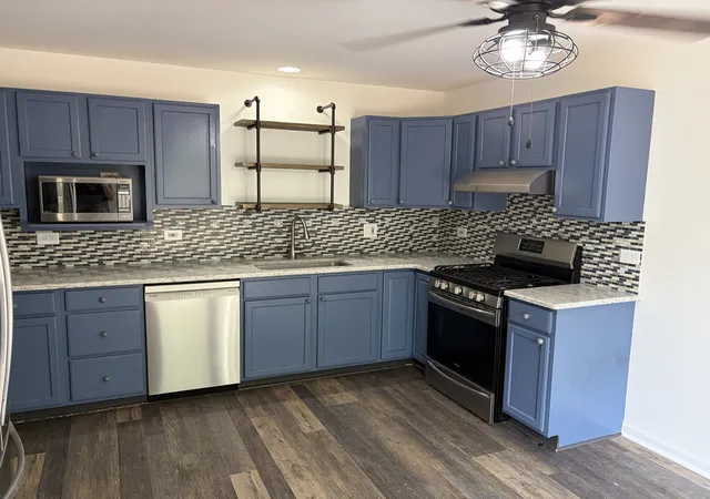 Photo 3 of Multi family home for sale at 17 Pine Ct, South Elgin, IL 60177 | MLS# 12758601 | Listing updated on 2026-10-20