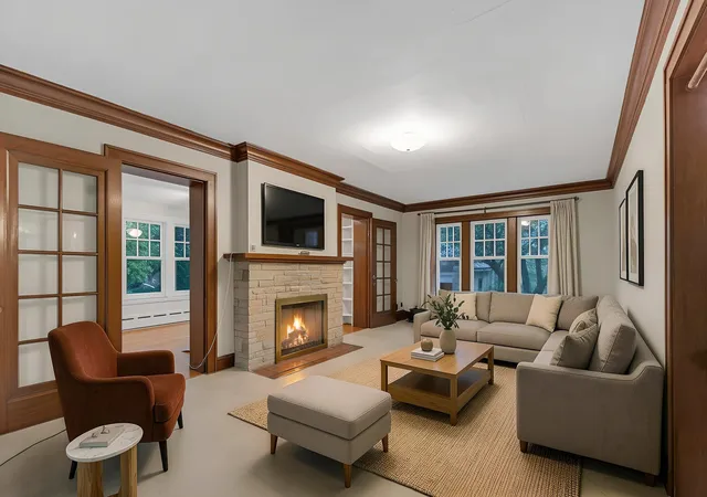 Photo 3 of Single family home for sale at 1324 Fredrickson Pl, Highland Park, IL 60035 | MLS# 12758608 | Listing updated on 2026-09-14