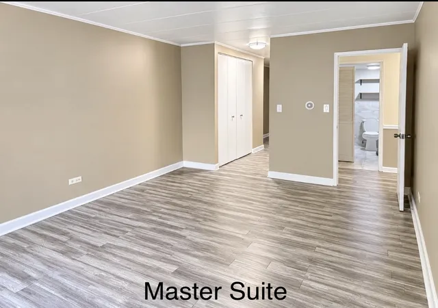 Listing Photo 4 - Condo for sale in building located at 203 N Kenilworth Ave, Oak Park, IL 60302 - Unit #4F