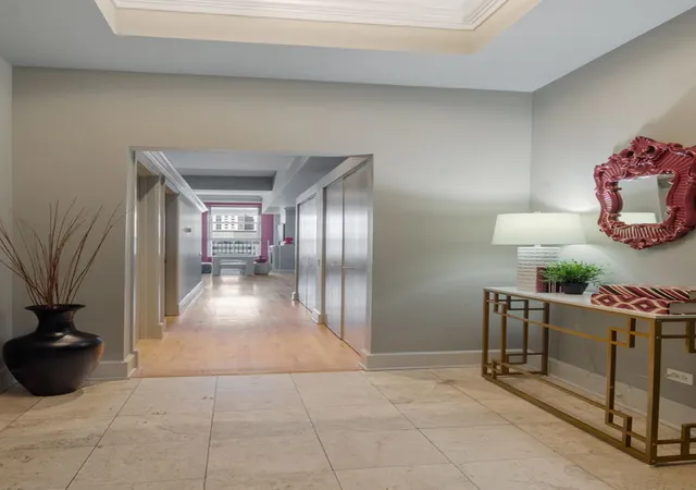 Photo 4 of Condo for sale at 165 N Canal St #1406, Chicago, IL 60606 | MLS# 12758639 | Listing updated on 2026-09-16