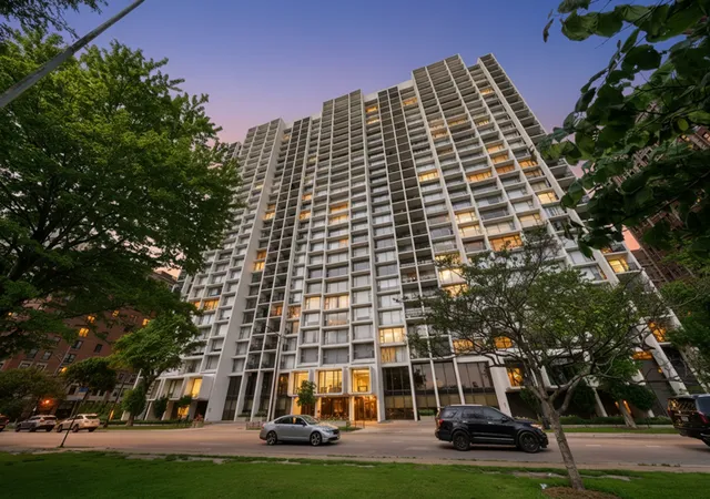 Photo 19 of Condo for sale at 3200 N Lake Shore Dr #2102, Chicago, IL 60657 | MLS# 12758657 | Listing updated on 2026-09-14