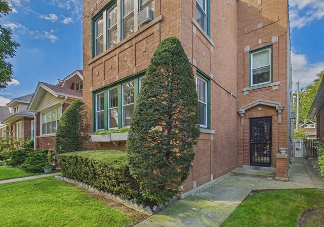 Photo 2 of Multi family home for sale at 6554 N Campbell Ave, Chicago, IL 60645 | MLS# 12758661 | Listing updated on 2026-10-06