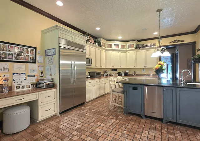 Photo 3 of Single family home for sale at 1930 Tessington Ct, New Lenox, IL 60451 | MLS# 12758675 | Listing updated on 2026-09-14