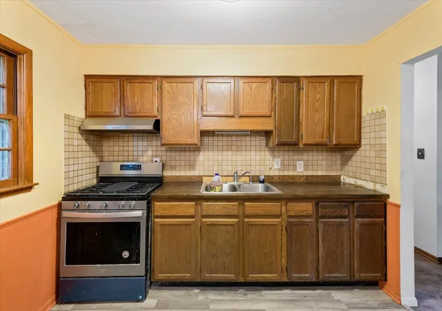 Photo 4 of Single family home for sale at 5715 Fox Lake Rd, Mc Henry, IL 60051 | MLS# 12758690 | Listing updated on 2026-09-15