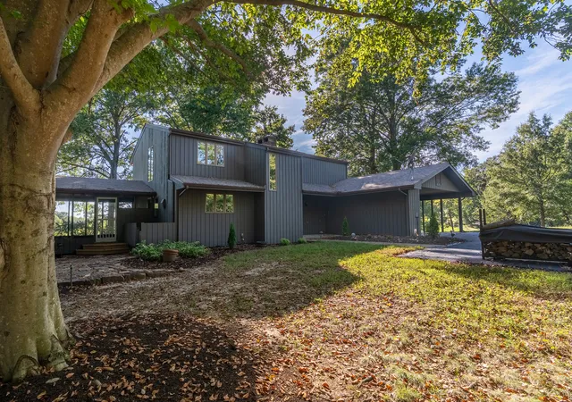 Photo 3 of Single family home for sale at 232 Potters Rd, Makanda, IL 62958 | MLS# 12758698 | Listing updated on 2026-09-23