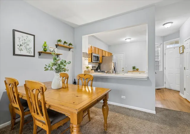 Listing Photo 4 - Condo for sale in building located at 7123 Westwood Dr, Carpentersville, IL 60110 - Unit #7123