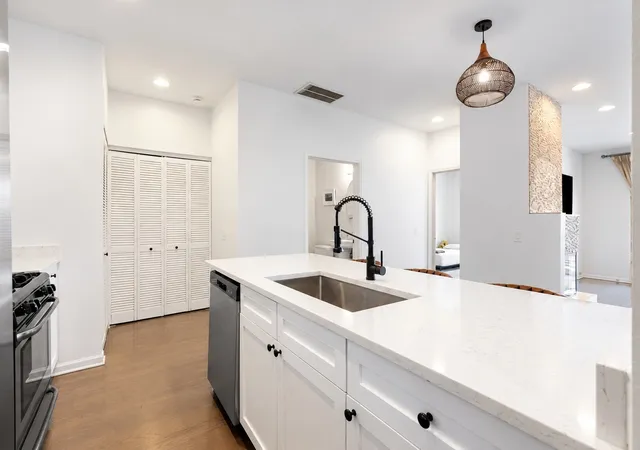 Photo 2 of Condo for sale at 2040 W Belmont Ave #405, Chicago, IL 60618 | MLS# 12758727 | Listing updated on 2026-09-16