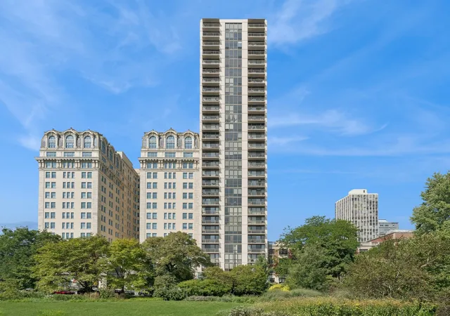 Photo 1 of Condo for sale at 2314 N Lincoln Park W #11S, Chicago, IL 60614 | MLS# 12758736 | Listing updated on 2026-10-12