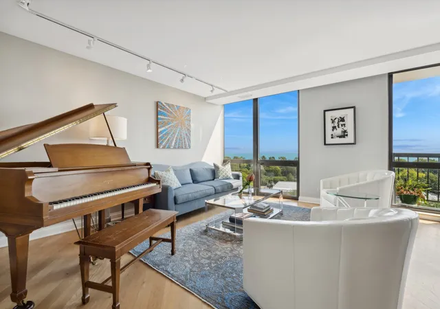 Listing Photo 5 - Condo for sale in building located at 2314 N Lincoln Park W, Chicago, IL 60614 - Unit #11S