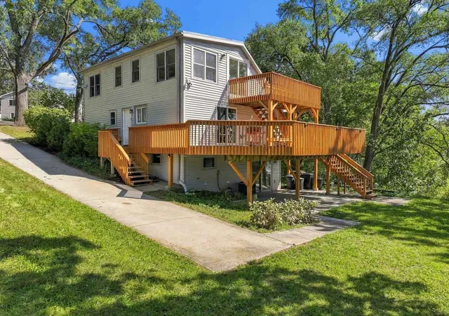 Photo 1 of Single family home for sale at 205 Hillside Dr, Island Lake, IL 60042 | MLS# 12758748 | Listing updated on 2026-09-28