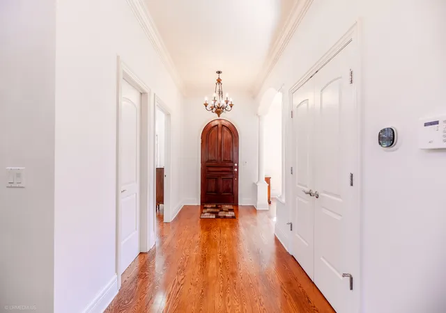 Photo 2 of Single family home for sale at 824 Shibley Ave, Park Ridge, IL 60068 | MLS# 12758787 | Listing updated on 2026-10-20