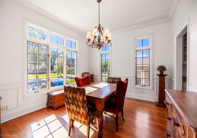 Photo 3 of Single family home for sale at 824 Shibley Ave, Park Ridge, IL 60068 | MLS# 12758787 | Listing updated on 2026-10-20