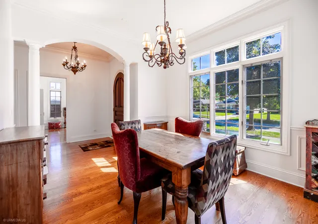 Photo 4 of Single family home for sale at 824 Shibley Ave, Park Ridge, IL 60068 | MLS# 12758787 | Listing updated on 2026-10-20