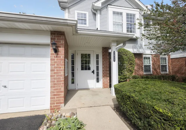 Photo 2 of Condo for sale at 1412 W Crane St #14114, Arlington Heights, IL 60004 | MLS# 12758792 | Listing updated on 2026-09-25