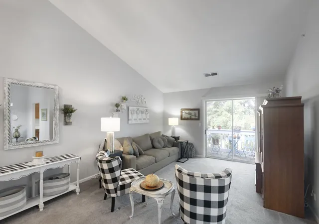 Photo 3 of Condo for sale at 1412 W Crane St #14114, Arlington Heights, IL 60004 | MLS# 12758792 | Listing updated on 2026-09-25