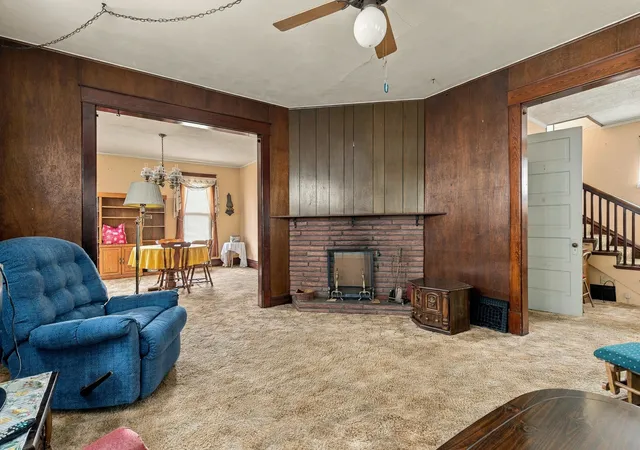 Photo 4 of Single family home for sale at 921 25th Street, Moline, IL 61265 | MLS# 12758799 | Listing updated on 2026-10-04