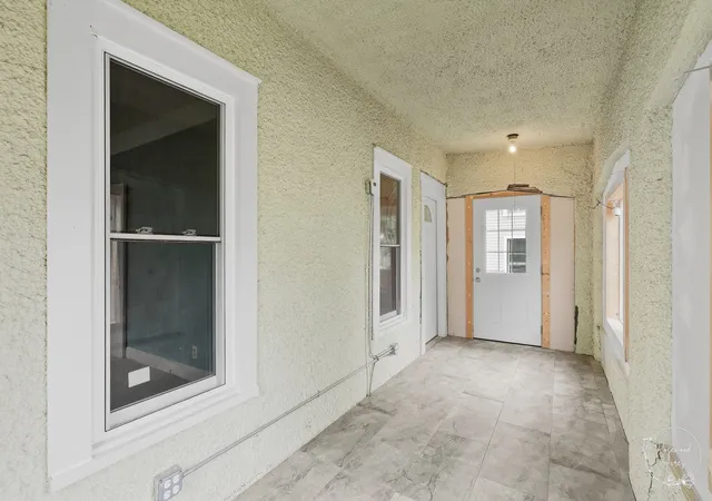 Photo 3 of Single family home for sale at 430 S Myrtle Ave, Kankakee, IL 60901 | MLS# 12758803 | Listing updated on 2026-09-28