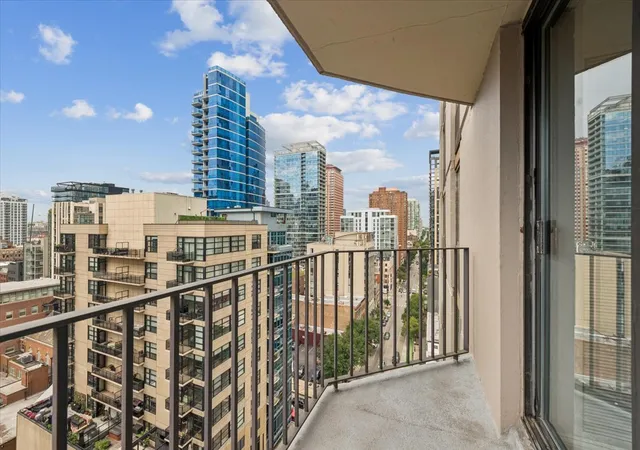 Photo 4 of Condo for sale at 70 W Huron St #1505, Chicago, IL 60654 | MLS# 12758805 | Listing updated on 2026-09-23