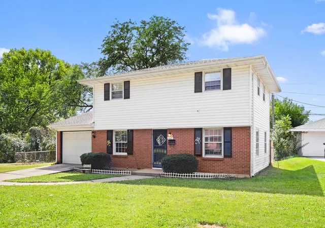 Photo 2 of Single family home for sale at 4611 Upland Dr, Rockford, IL 61108 | MLS# 12758810 | Listing updated on 2026-09-20