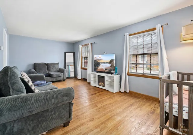 Photo 3 of Single family home for sale at 4611 Upland Dr, Rockford, IL 61108 | MLS# 12758810 | Listing updated on 2026-09-20