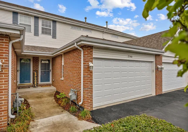 Photo 1 of Townhouse for sale at 2740 Foxwood Dr #2740, New Lenox, IL 60451 | MLS# 12758820 | Listing updated on 2026-10-05