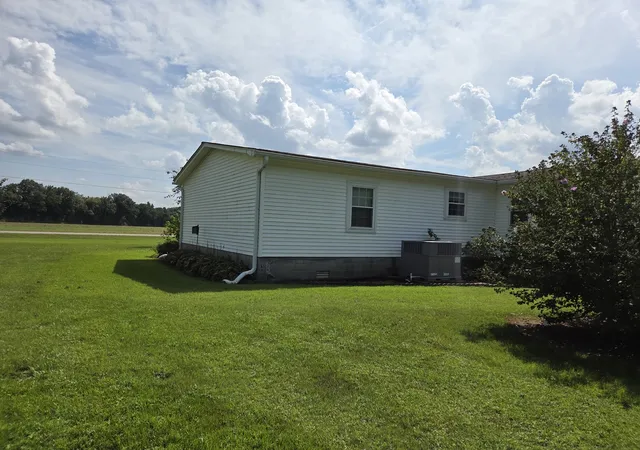 Photo 4 of Manufactured home for sale at 28139 Miller City Rd, Olive Branch, IL 62969 | MLS# 12758822 | Listing updated on 2026-09-16