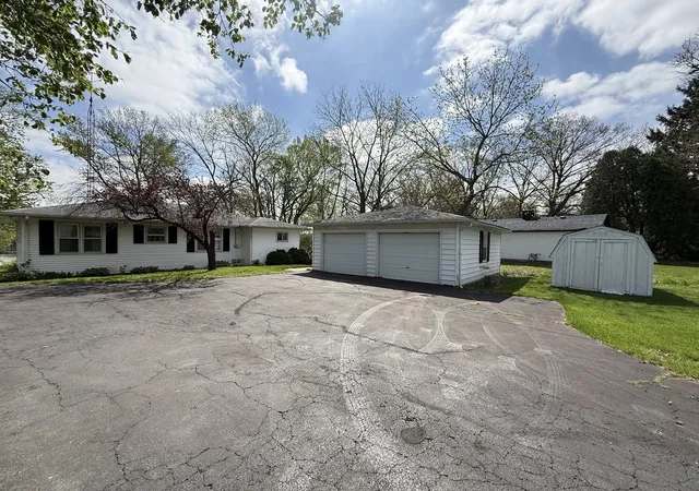 Photo 2 of Single family home for sale at 22016 Il 113 Route, Wilmington, IL 60481 | MLS# 12758826 | Listing updated on 2026-10-20
