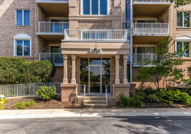 Photo 3 of Condo for sale at 1705 Pavilion Way #407, Park Ridge, IL 60068 | MLS# 12758835 | Listing updated on 2026-09-21