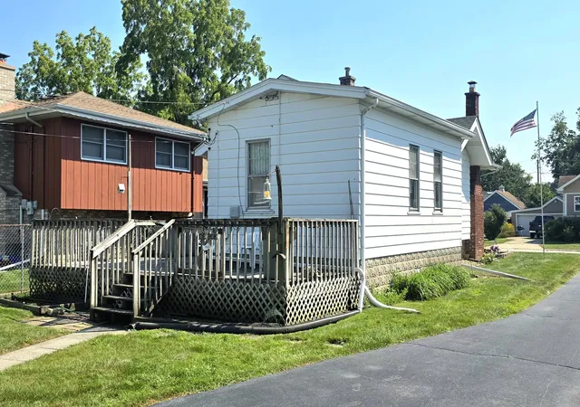 Photo 3 of Single family home for sale at 3438 Monroe St, Lansing, IL 60438 | MLS# 12758843 | Listing updated on 2026-10-01
