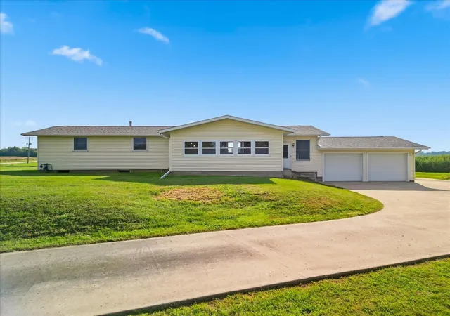 Photo 3 of Single family home for sale at 15661 Moline Rd, Lyndon, IL 61261 | MLS# 12758847 | Listing updated on 2026-09-21