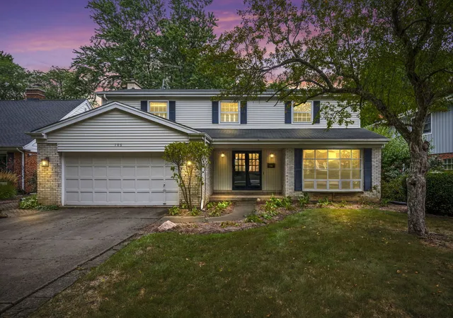 Photo 1 of Single family home for sale at 705 S Kennicott Ave, Arlington Heights, IL 60005 | MLS# 12758856 | Listing updated on 2026-09-22