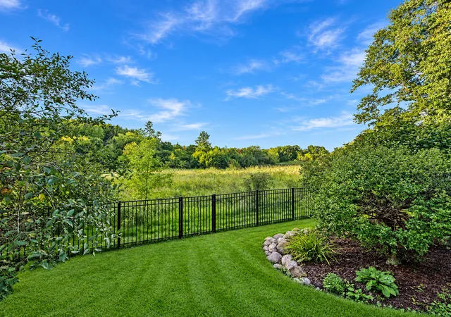 Photo 37 of Single family home for sale at 300 Prairie Ridge Dr, Winthrop Harbor, IL 60096 | MLS# 12758869 | Listing updated on 2026-10-06