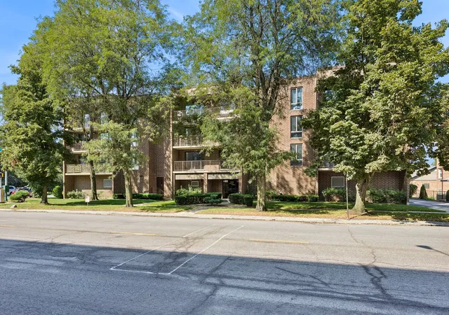 Condo for sale at 8350 W Addison St #301, Chicago, IL 60634 | MLS# 12758871