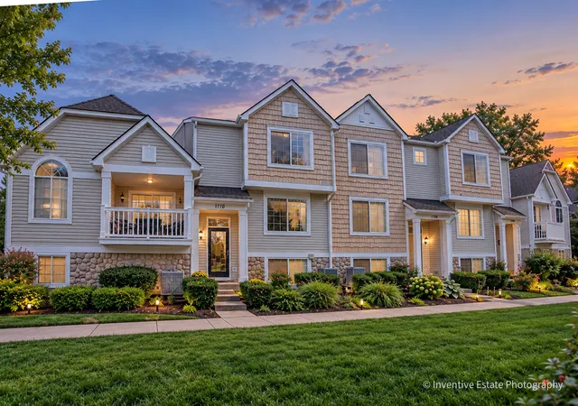 Photo 3 of Townhouse for sale at 1710 Middlebury Dr #1710, Aurora, IL 60503 | MLS# 12758874 | Listing updated on 2026-09-16
