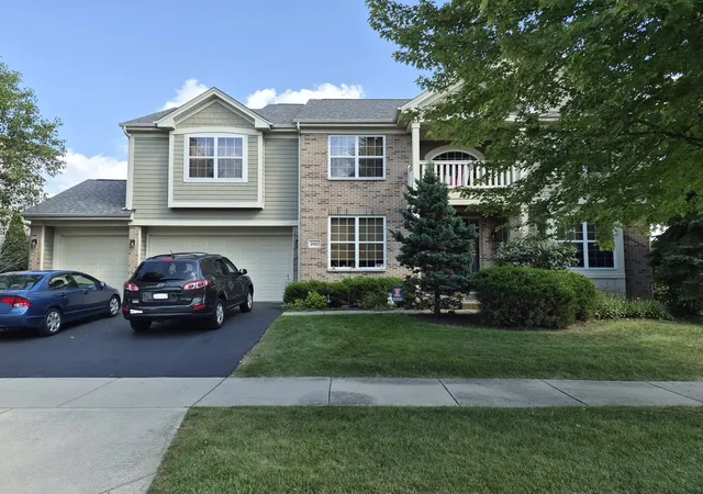 Photo 1 of Single family home for sale at 2921 Kelly Dr, Elgin, IL 60124 | MLS# 12758894 | Listing updated on 2026-10-04