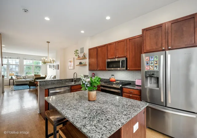 Photo 4 of Townhouse for sale at 867 N May St, Chicago, IL 60642 | MLS# 12758895 | Listing updated on 2026-09-16