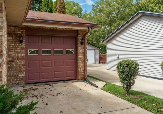 Photo 3 of Sale Pending at 2303 Lucille St, Rockford, IL 61104 | MLS# 12758901 | Listing updated on 2026-09-19