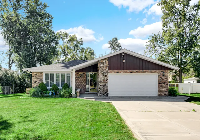 Photo 1 of Single family home for sale at 7903 W 102nd Street, Palos Hills, IL 60465 | MLS# 12758916 | Listing updated on 2026-09-23
