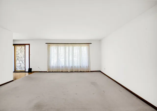 Photo 3 of Single family home for sale at 7903 W 102nd Street, Palos Hills, IL 60465 | MLS# 12758916 | Listing updated on 2026-09-23