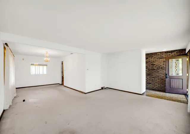 Photo 4 of Single family home for sale at 7903 W 102nd Street, Palos Hills, IL 60465 | MLS# 12758916 | Listing updated on 2026-09-23