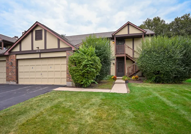 Photo 1 of Condo for sale at 372 Sandhurst Cir #3, Glen Ellyn, IL 60137 | MLS# 12758940 | Listing updated on 2026-10-07
