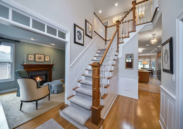 Photo 4 of Single family home for sale at 1028 Shady Ln, Glen Ellyn, IL 60137 | MLS# 12758957 | Listing updated on 2026-09-21