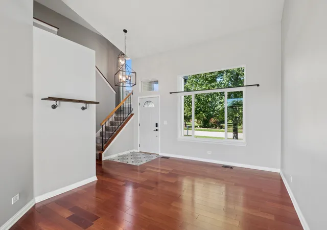 Photo 3 of Single family home for sale at 36253 N Bridlewood Ave, Gurnee, IL 60031 | MLS# 12759007 | Listing updated on 2026-10-07