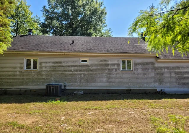 Photo 4 of Single family home for sale at 11978 E Bunny Farm Rd, Mt Vernon, IL 62864 | MLS# 12759012 | Listing updated on 2026-09-21