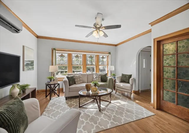 Photo 3 of Single family home for sale at 2527 Hainsworth Ave, North Riverside, IL 60546 | MLS# 12759013 | Listing updated on 2026-09-23