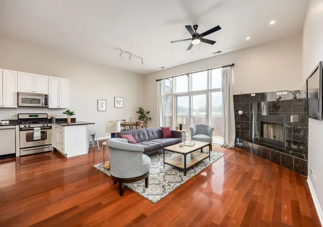Photo 2 of Condo for sale at 1395 N Milwaukee Ave #3E, Chicago, IL 60622 | MLS# 12759031 | Listing updated on 2026-09-23