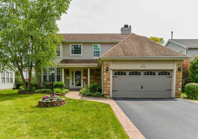 Single family home for sale at 687 E Lenox Ln, Palatine, IL 60074 | MLS# 12759052