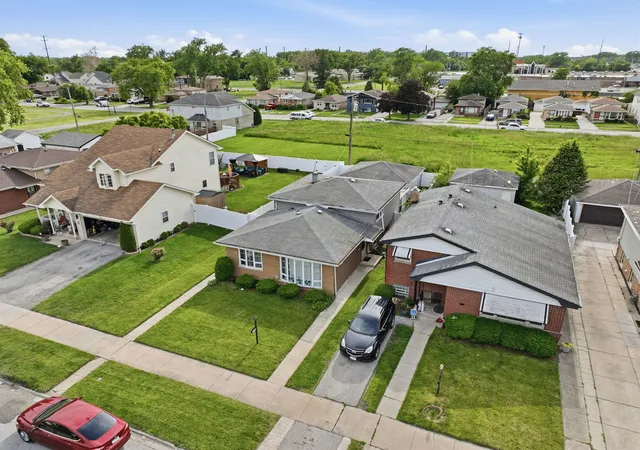 Photo 3 of Single family home for sale at 15930 Paulina St, Harvey, IL 60426 | MLS# 12759053 | Listing updated on 2026-09-14