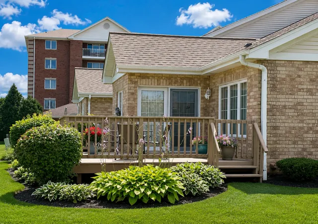 Photo 3 of Single family home for sale at 11417 Foxwoods Ct, Oak Lawn, IL 60453 | MLS# 12759065 | Listing updated on 2026-10-20