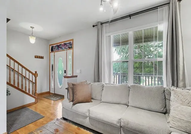 Photo 4 of Townhouse for sale at 1080 Kufrin Way, Lombard, IL 60148 | MLS# 12759071 | Listing updated on 2026-09-23
